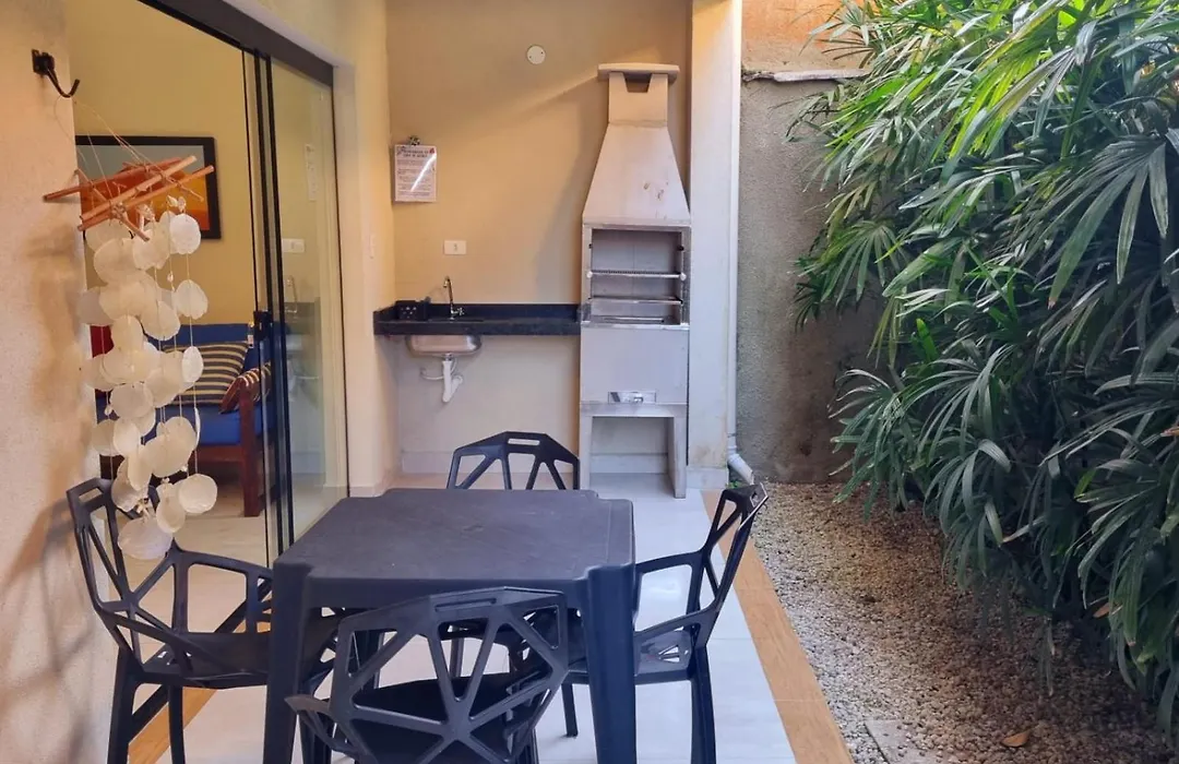 Apto 2 dorm sendo 1 suíte com churrasqueira e Piscina - PG3-1